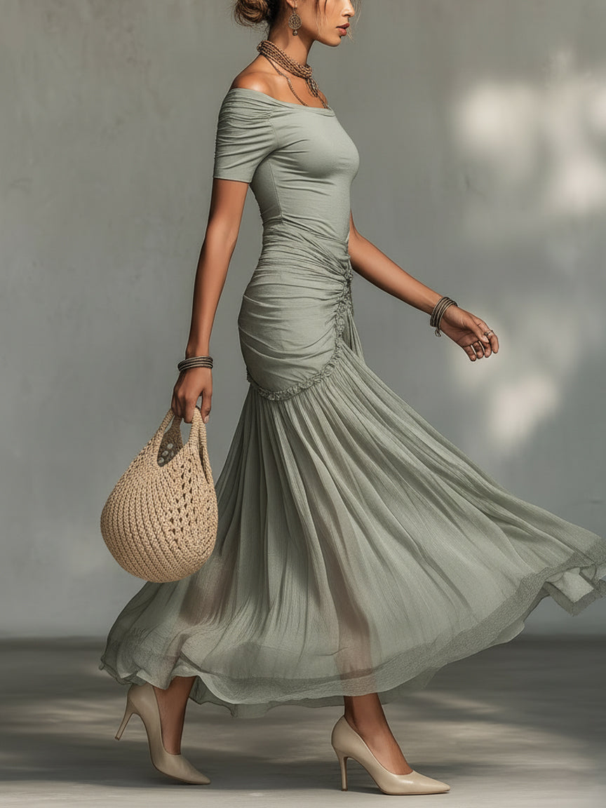 Vestido maxi gris de tela elástica y chifón