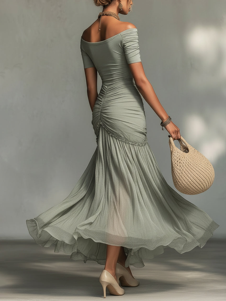 Vestido maxi gris de tela elástica y chifón