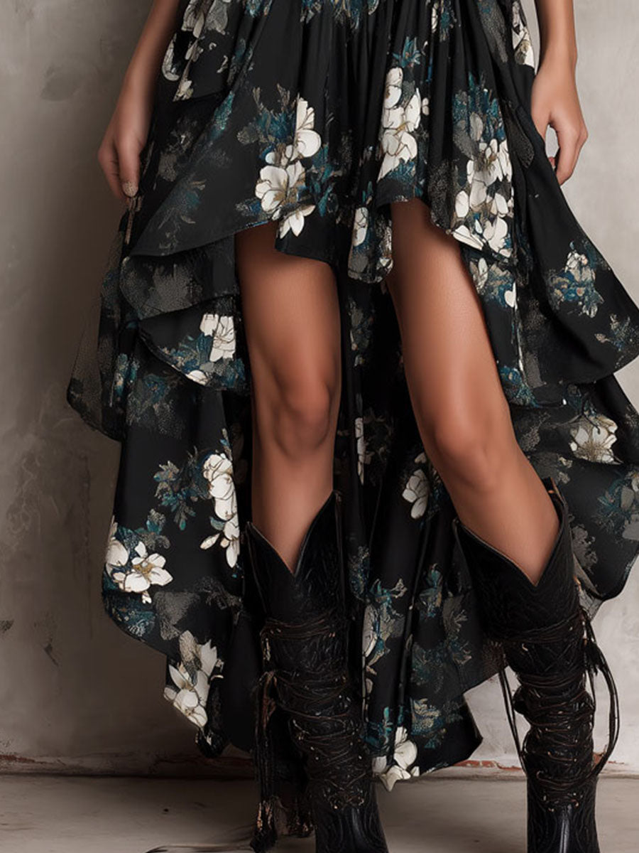 Vestido maxi negro sin tirantes con estampado floral bohemio y dobladillo irregular